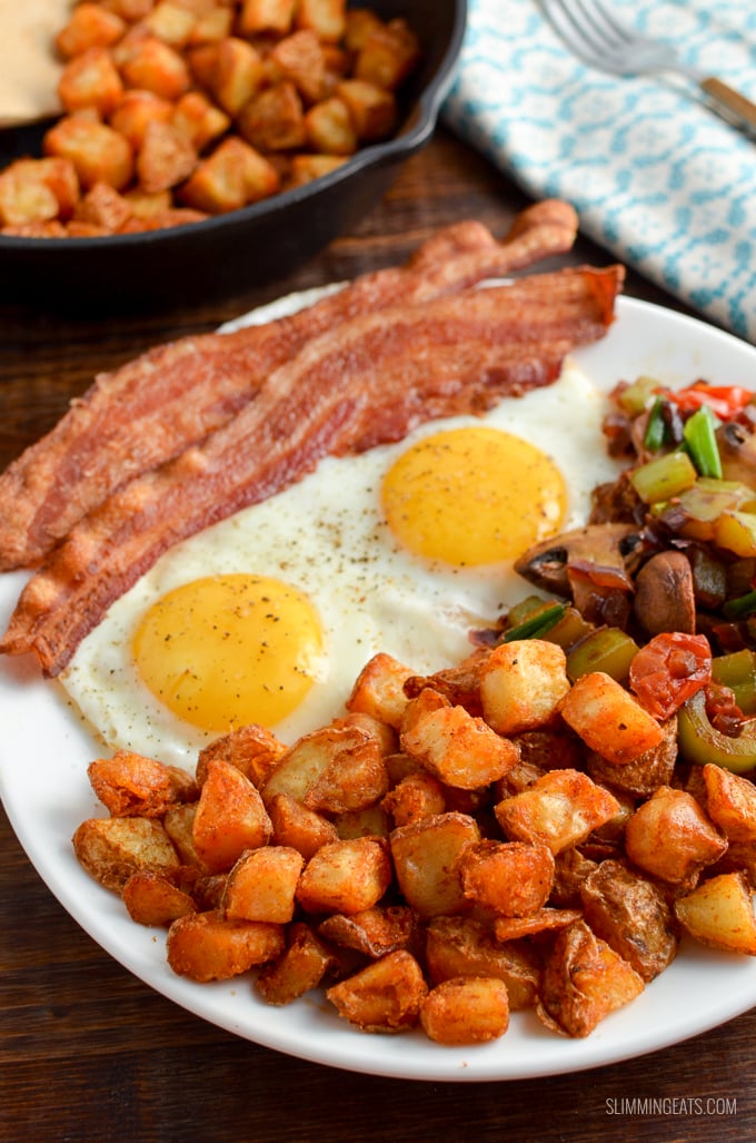 Seasoned Crispy Home Fries - the ultimate breakfast side made healthier by cooking in the oven or Actifry. | gluten free, dairy free, vegan, Slimming Eats and Weight Watchers friendly