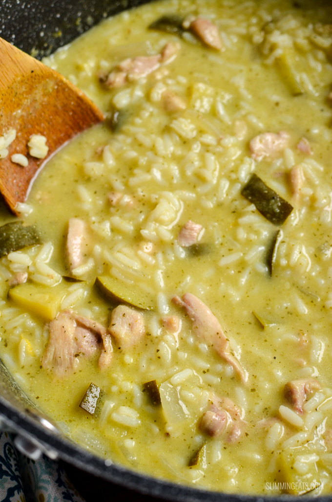 Complete meal in a bowl with the delicious Syn Free Lemony Chicken Zucchini Rice Soup | gluten free, dairy free, Slimming World and Weight Watchers friendly 