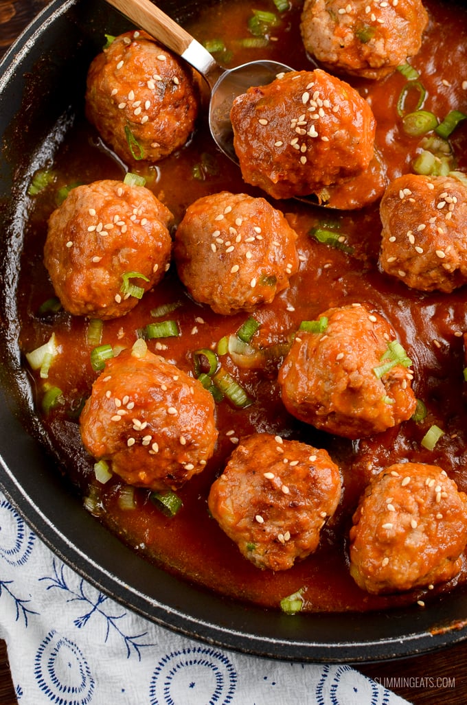 Delicious Low Syn Pork Meatballs with Spicy Pineapple Sauce - easy quick and a perfect meal for the whole family. | gluten free, dairy free, paleo, Whole30, Slimming World and Weight Watchers friendly