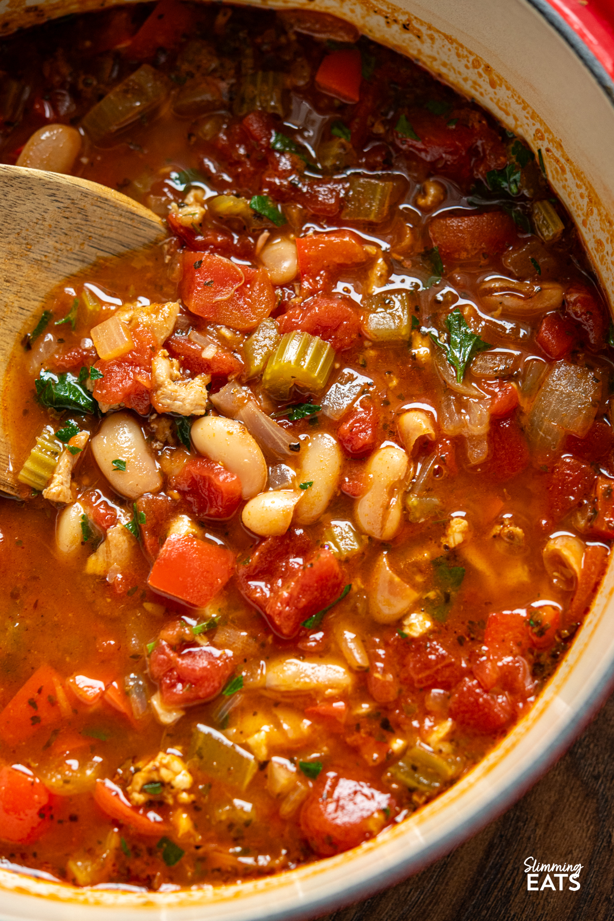Chicken, Tomato and White Bean Soup - this hearty flavoursome soup is a complete meal in a bowl that the whole family will love.