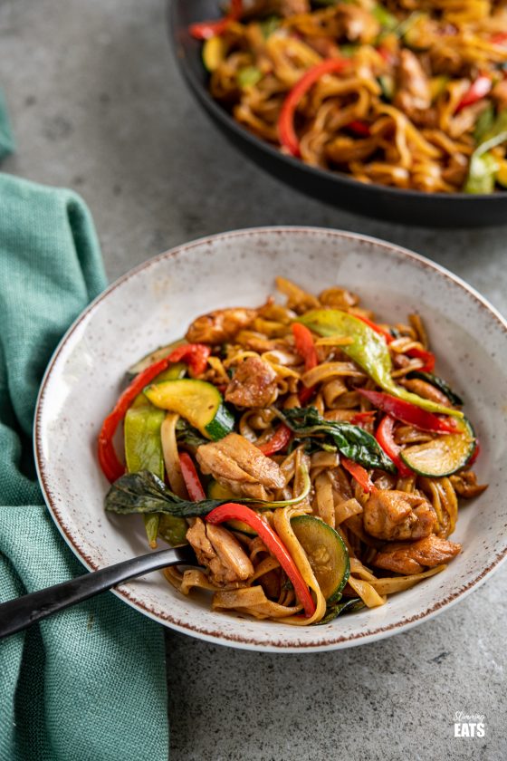 Drunken Chicken Noodles (Pad Kee Mao) Slimming Eats Recipe