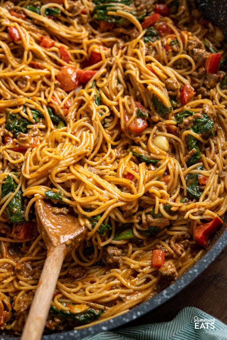 One Pot Creamy Harissa Beef Pasta Slimming Eats