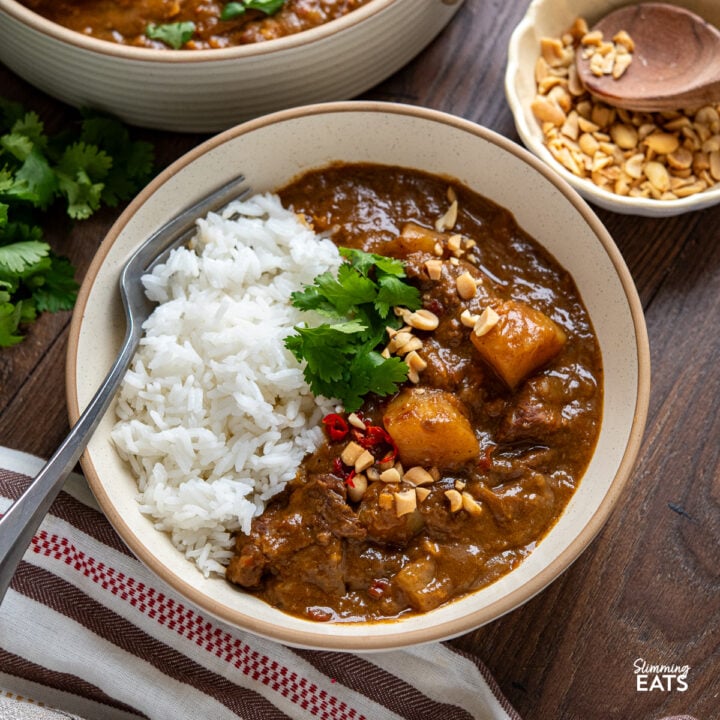 Slow Cooker Beef Massaman Curry