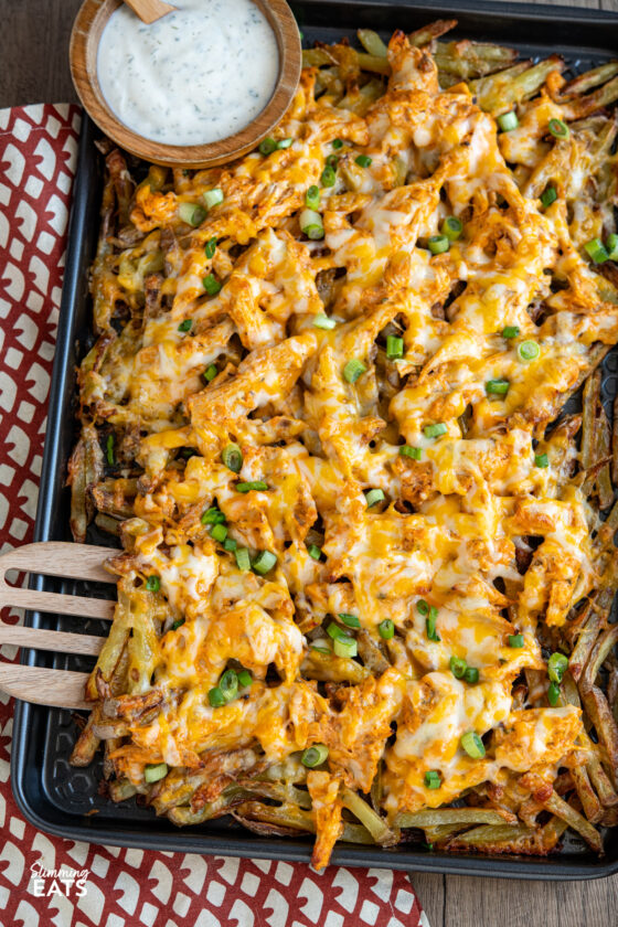 Buffalo Chicken Loaded Fries | Slimming Eats