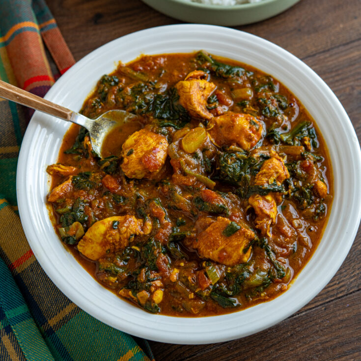 Slow Cooker Easy Chicken Spinach Curry