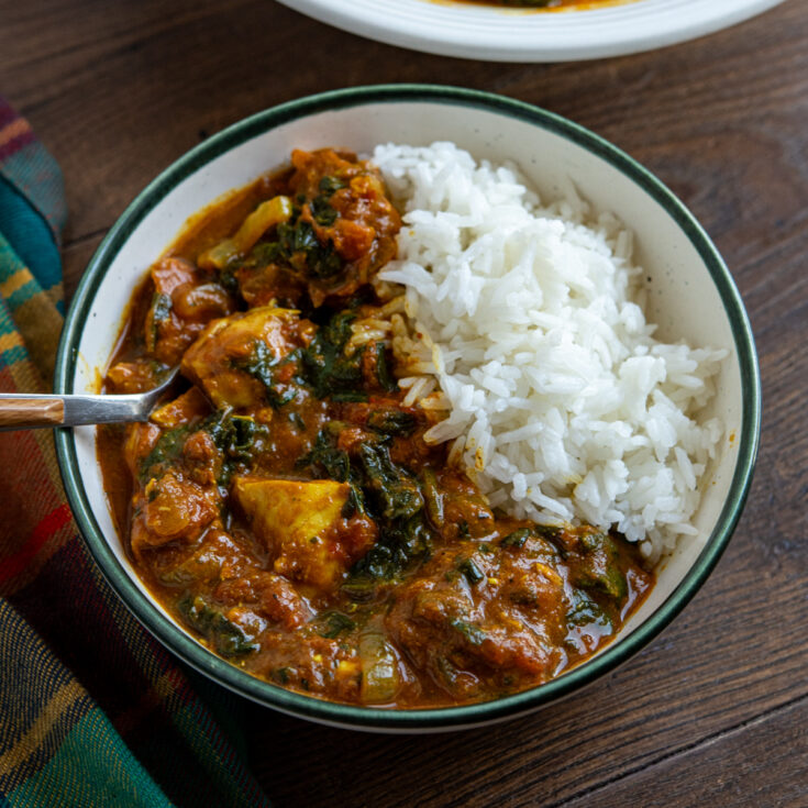 Slow Cooker Easy Chicken Spinach Curry